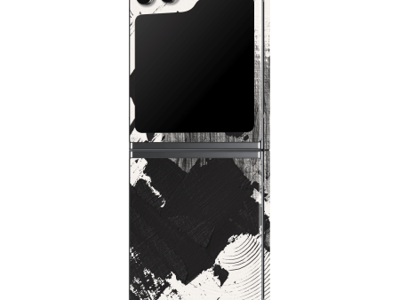 Samsung Z Flip 5 SIGNATURE Black & White Madness Skin on Sale